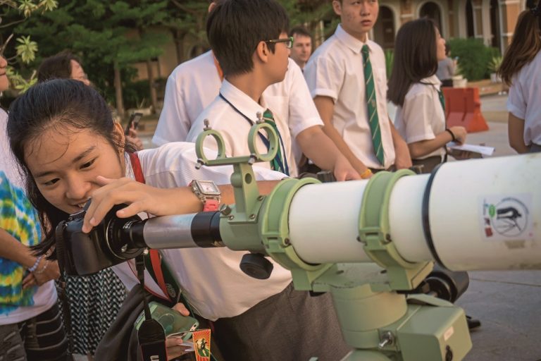 School snaps: Solar Eclipse at POWIIS