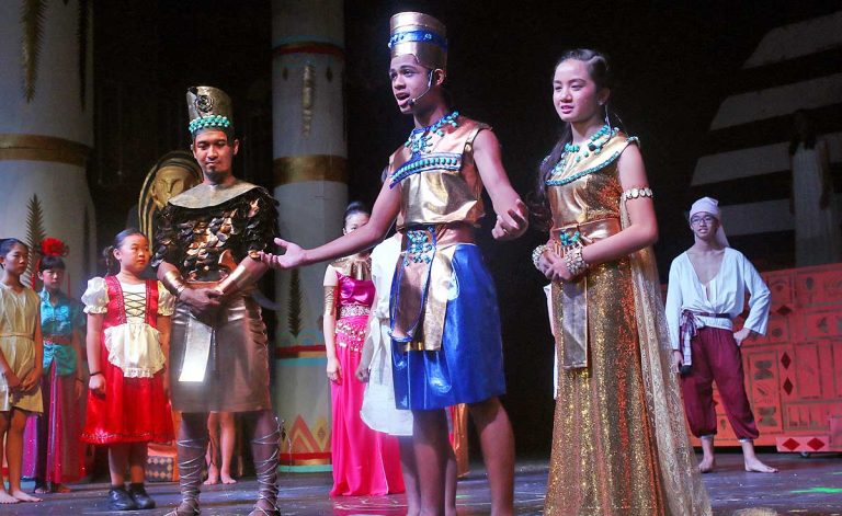 School Snaps: R.E.A.L School’s ‘Pyramid Myth’ Captivates All