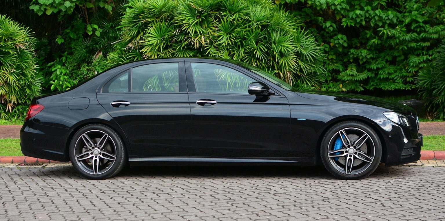 Electric Intelligence at the Forefront with the New Mercedes-Benz E 350 e