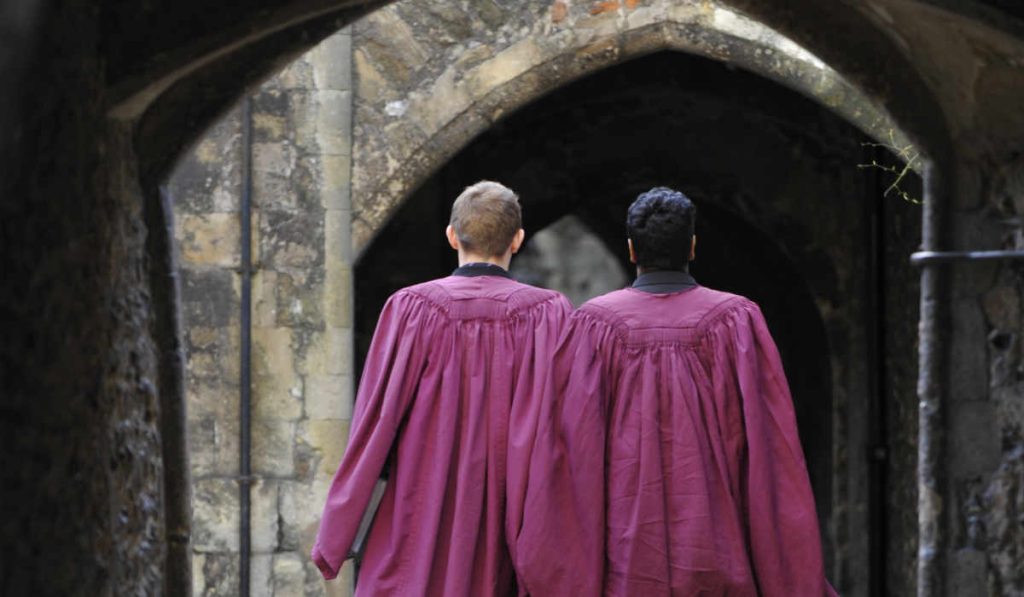 6 benefits of a British boarding school education