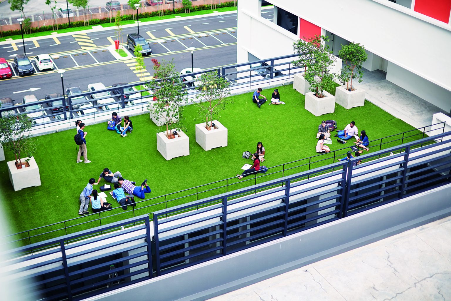 Three HELP Business Students Awarded Scholarships by the University of Queensland