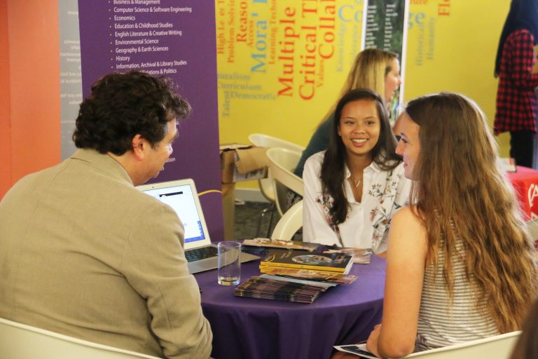 Alice Smith Offers Reach for the Stars Scholarship for SPM & IGCSE Students